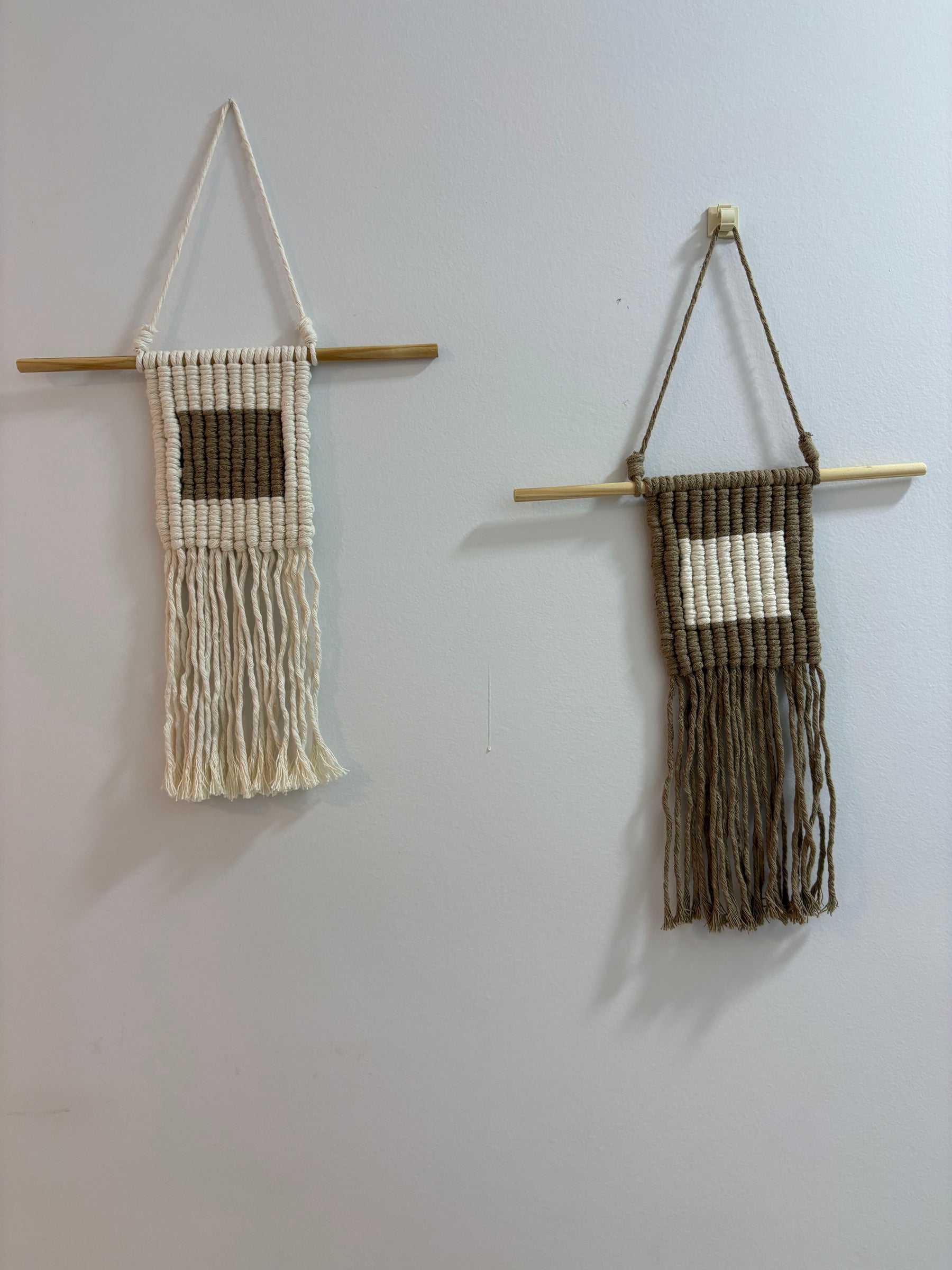 Conjunto Macramê Marrom e Bege - 54cm x 32cm cada peça