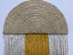Macramê Meia Lua Amarelo Médio - 38cm x 82cm