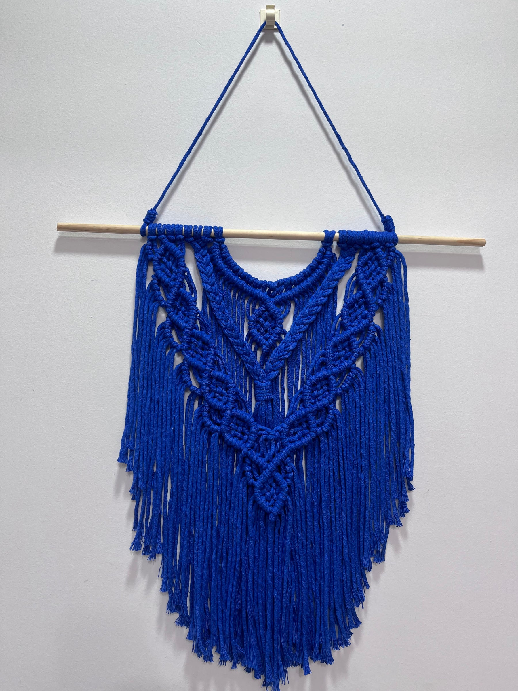 Macramê Painel Azul Royal - 49cm x 76cm