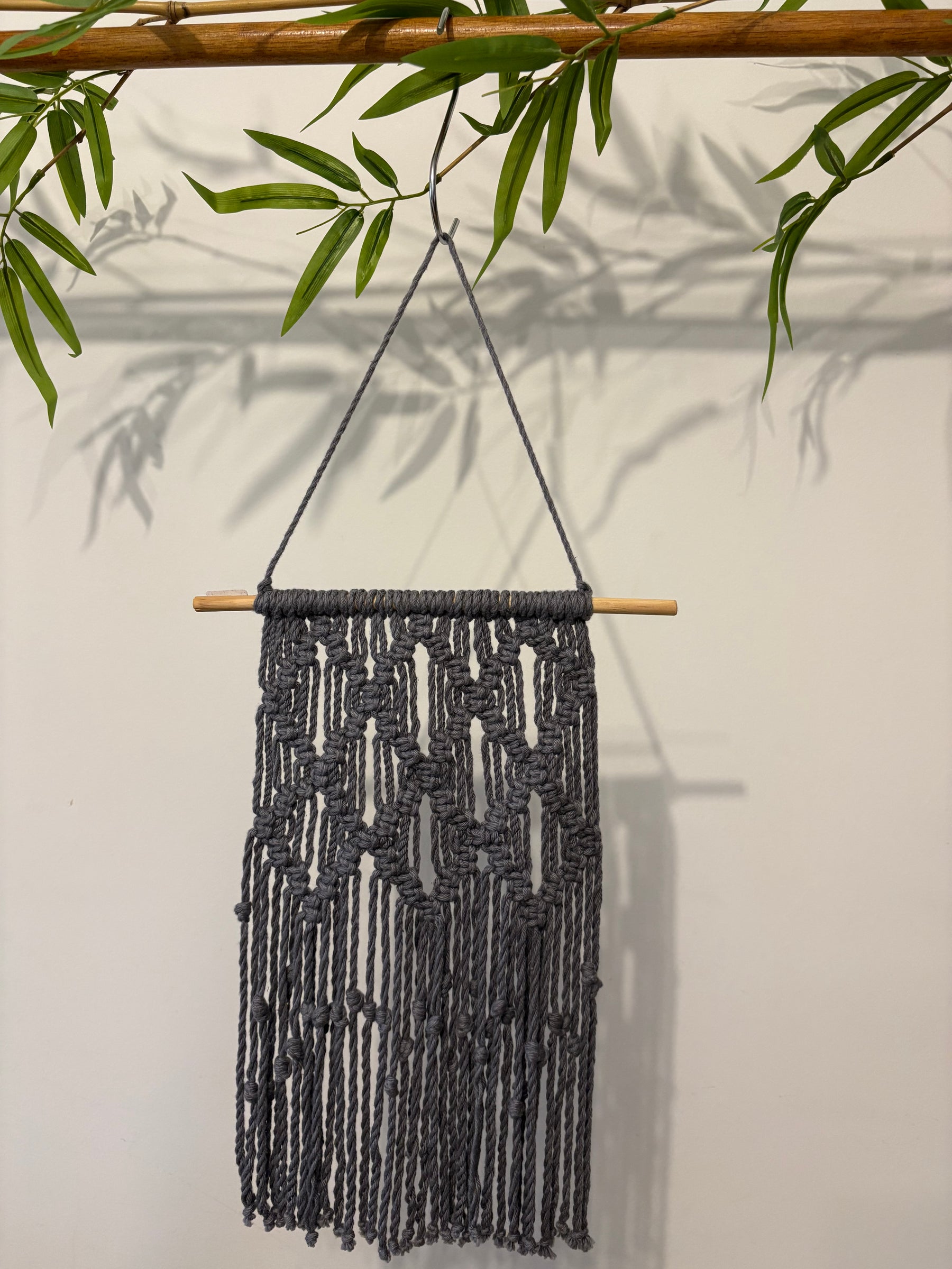 Macramê Painel Médio Cinza - 65cm x 31cm