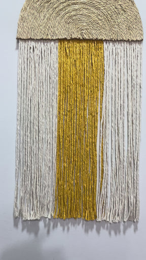 Macramê Meia Lua Amarelo Médio - 38cm x 82cm